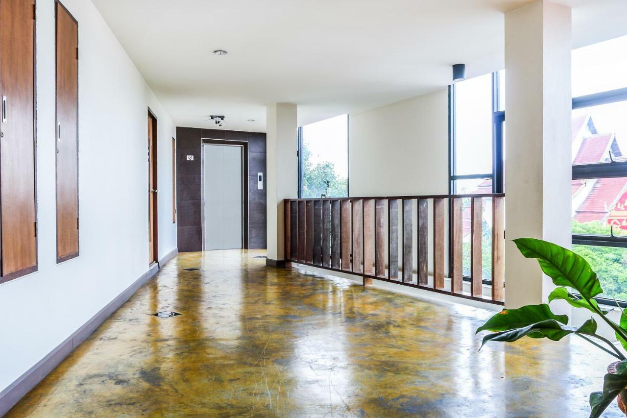 Oyo 233 Sunshine House Hotel Chiang Mai Exterior photo