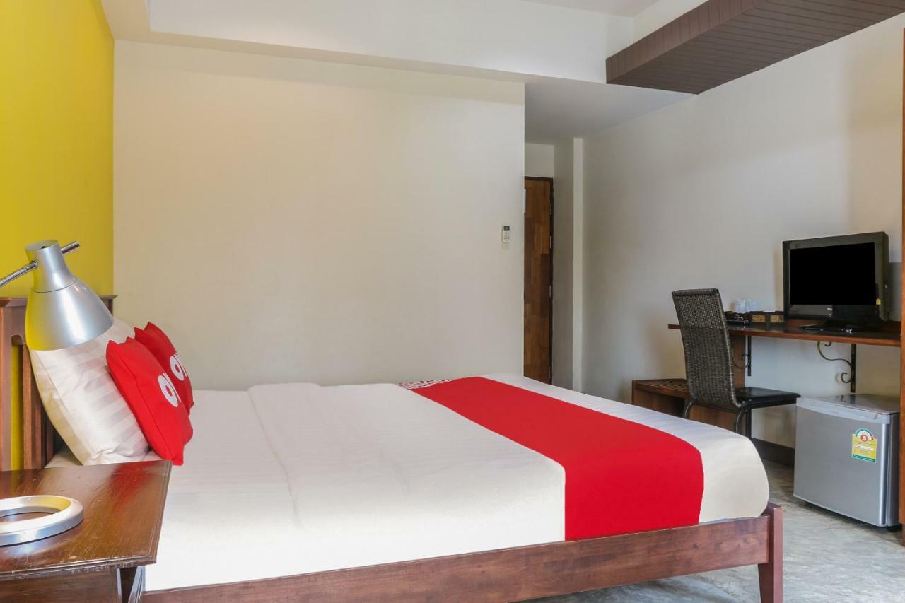 Oyo 233 Sunshine House Hotel Chiang Mai Exterior photo